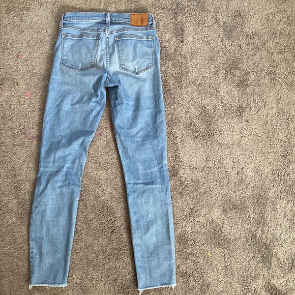 J Crew Toothpick Jean in light wash - Picture 5 of 6